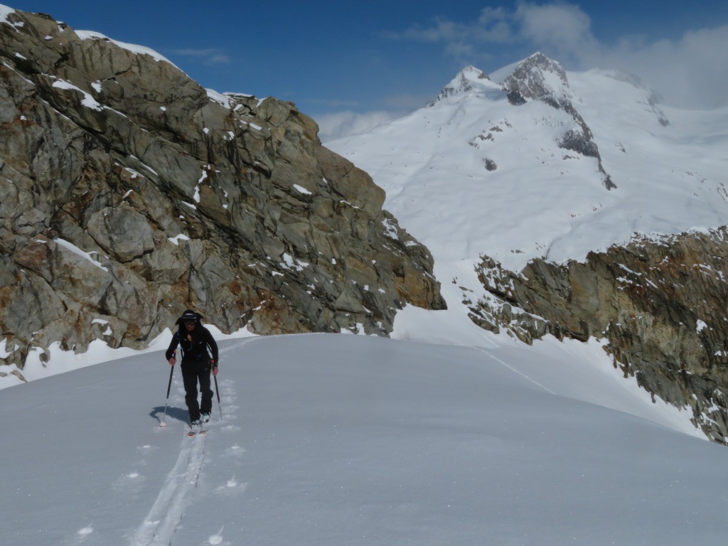Glacier du Mont Tondu, altitude 2850 m. Bérangère en arrière-plan.