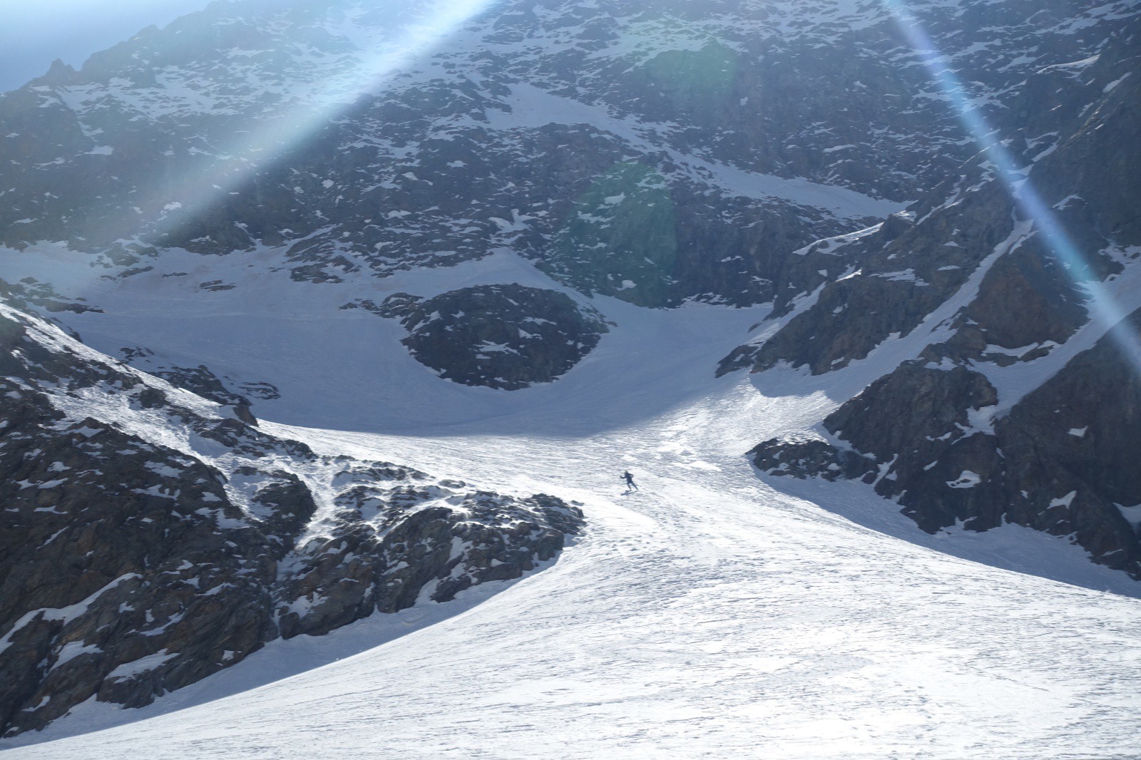 Cône supérieur d'accès au petit glacier de la cime d'Orgières