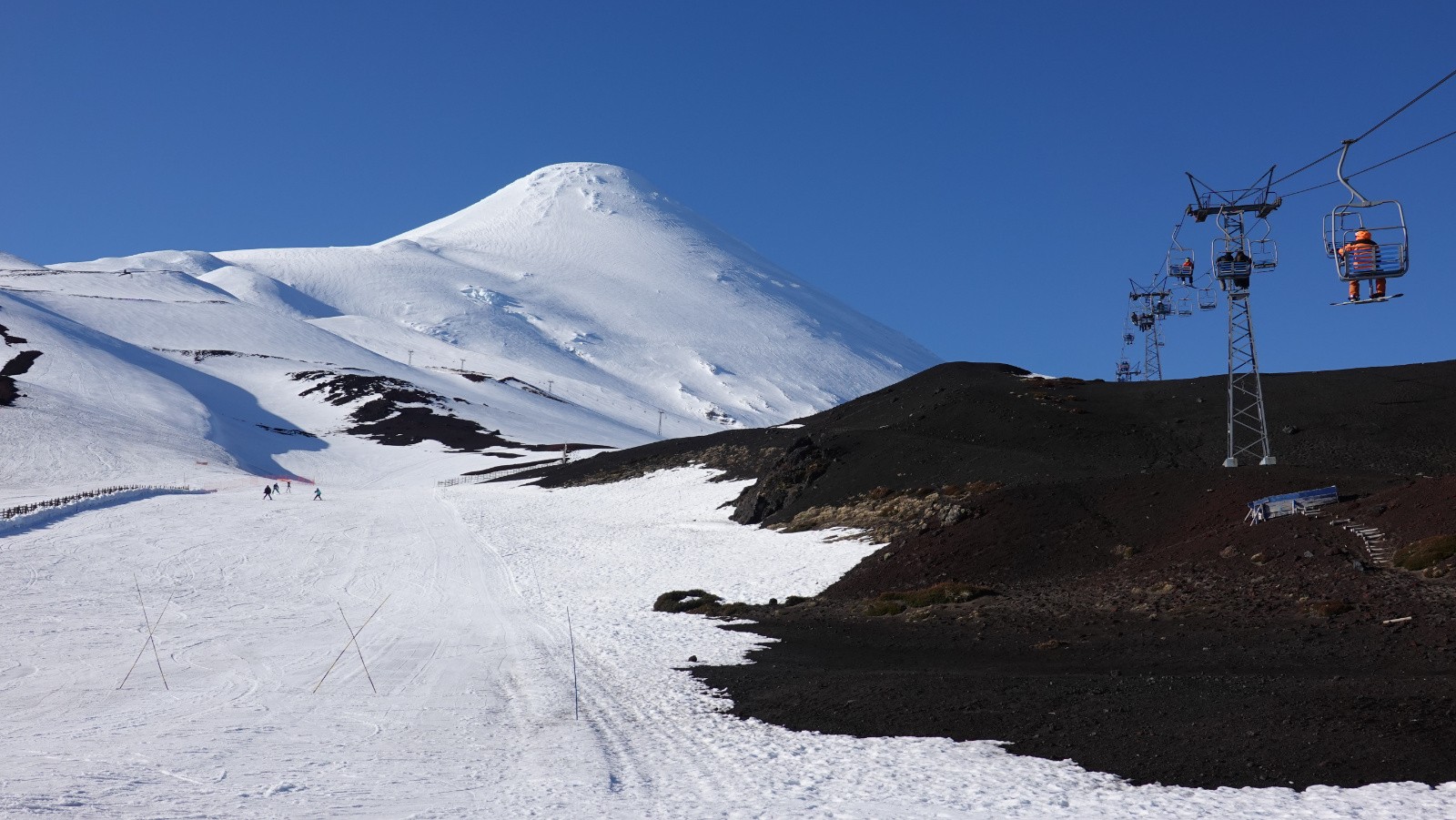 Le volcan Osorno et sa petite station de ski