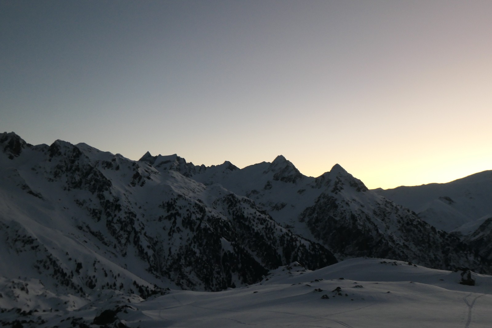 L'horizon prend des couleurs 