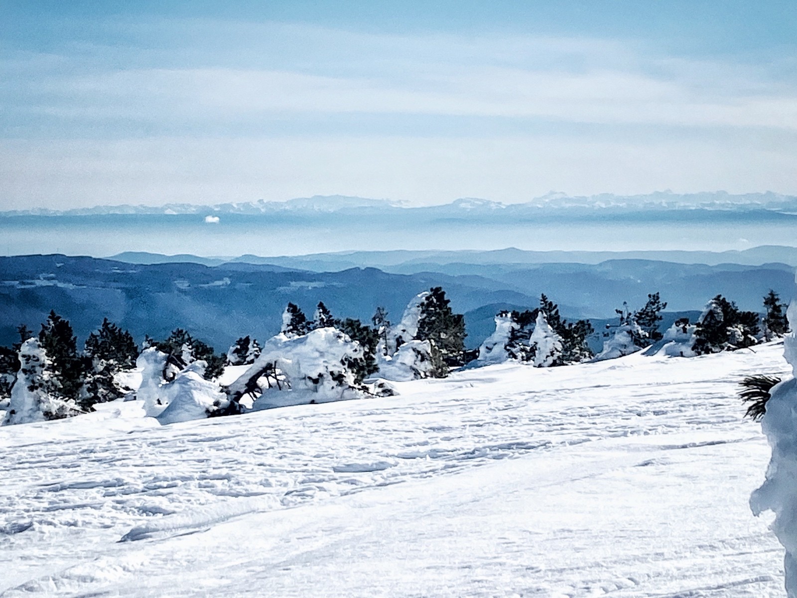 Belle vue sur les voisins alpins