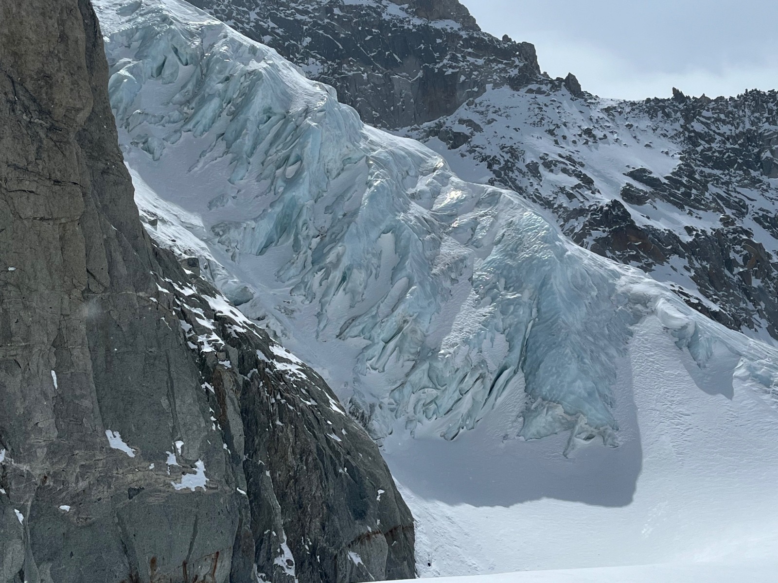 J2: sérac, glacier du Chardonnet 