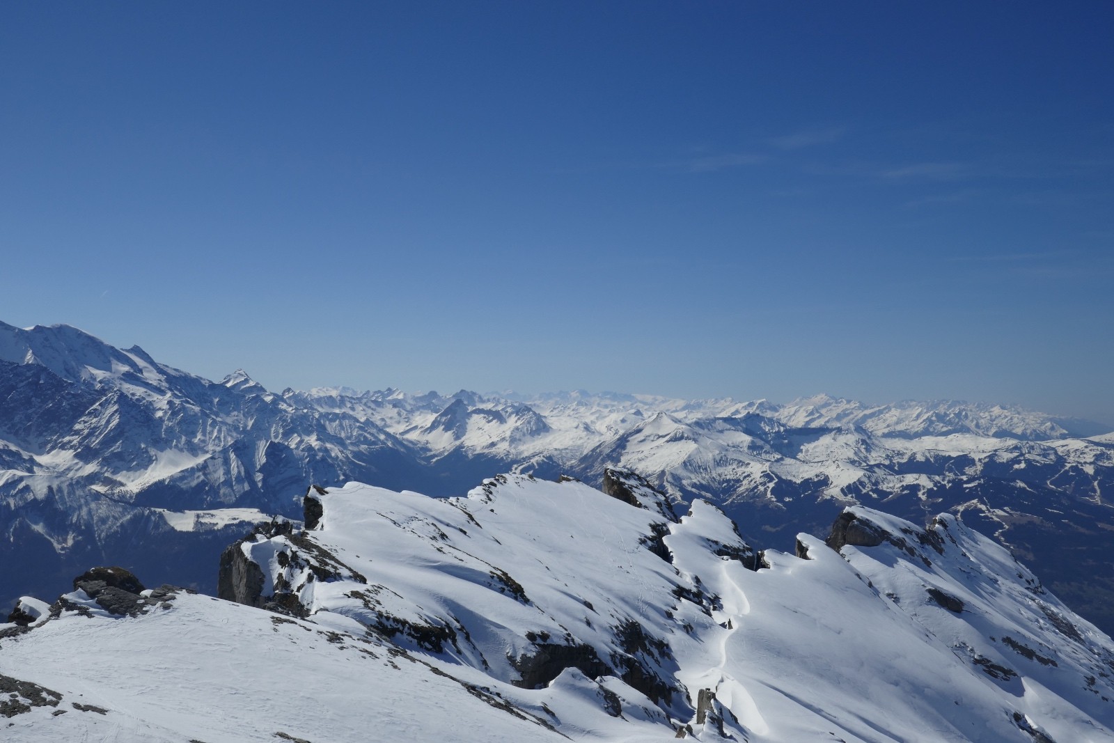 #11 Les Jumelles, crête de l Les Jumelles, crête de l'hyppocampe, Marteau...(jusqu'à l'Oisans, Ecrins, Meije, Rateau etc...)