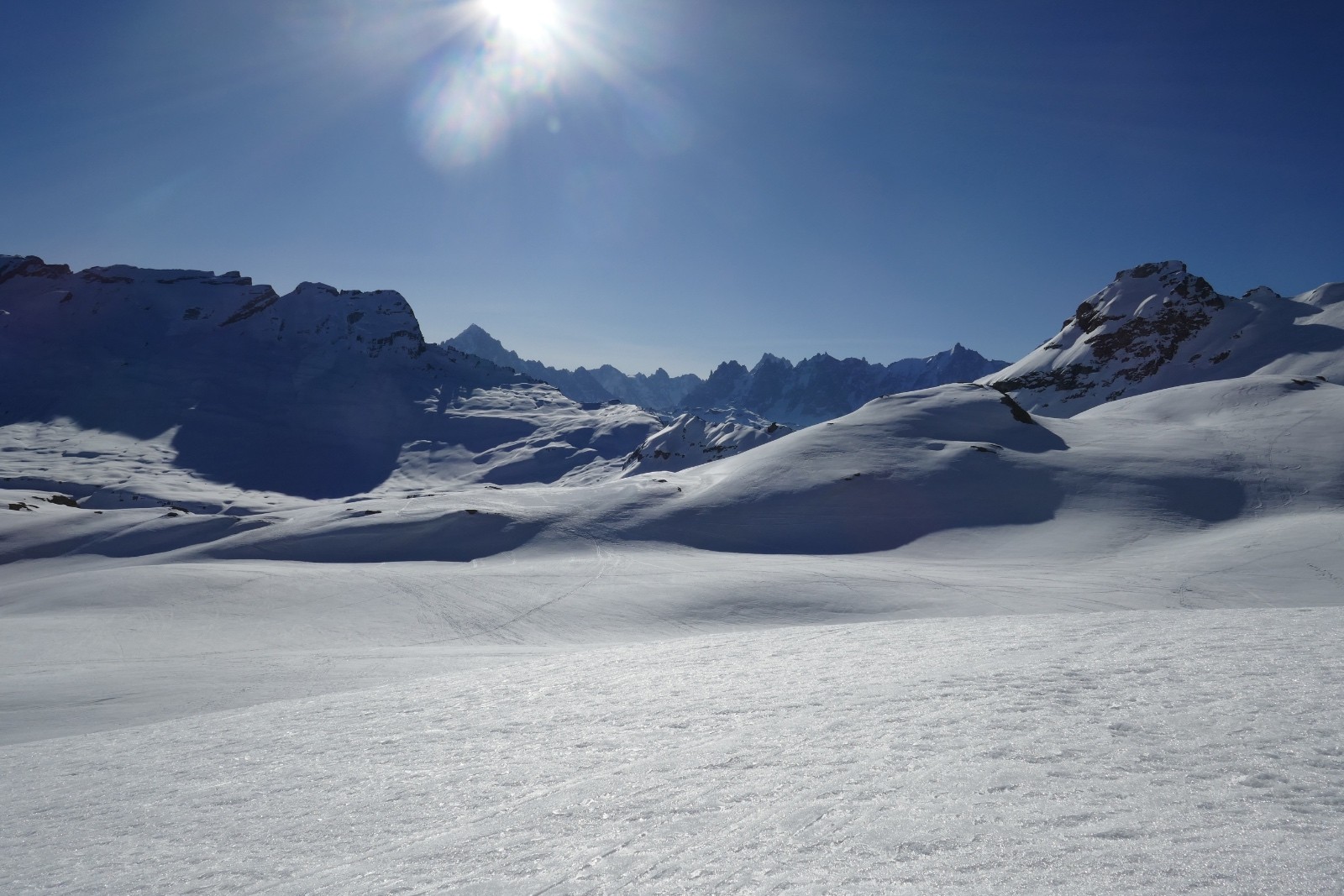 #2 Le massif du mont Blanc à travers le dérochoir Le massif du mont Blanc à travers le dérochoir