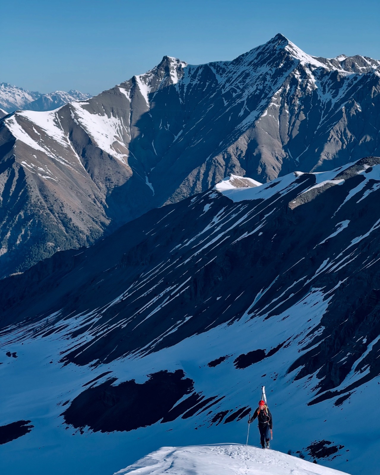 #5 Le Gerbier, arête Nord. Au fond, la Tête de Siguret Le Gerbier, arête Nord. Au fond, la Tête de Siguret