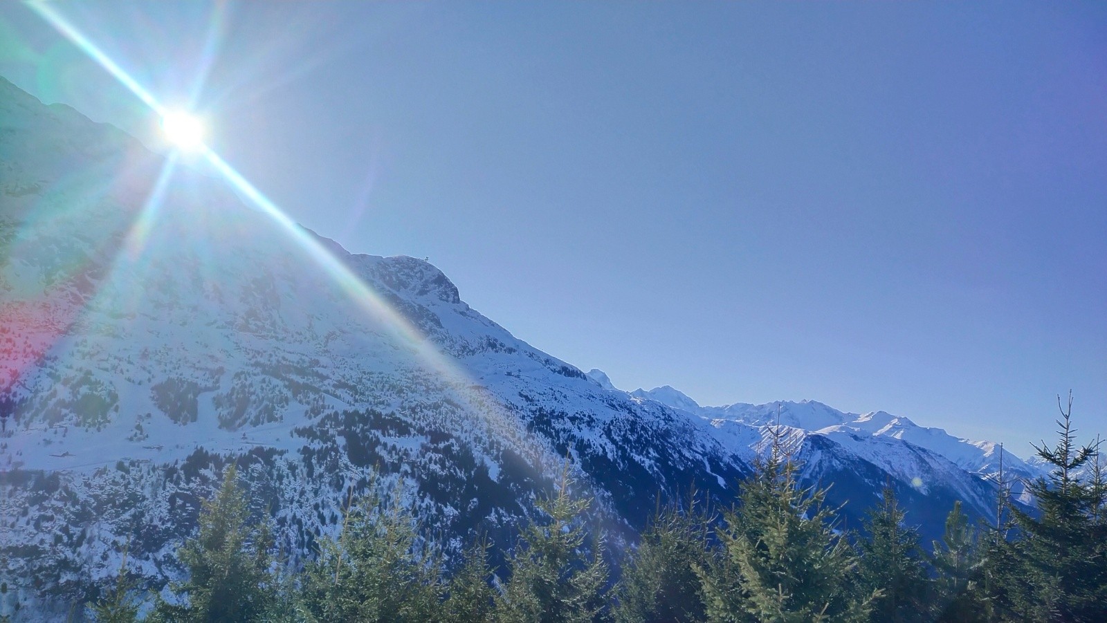 #4 Le soleil arrive Le soleil arrive