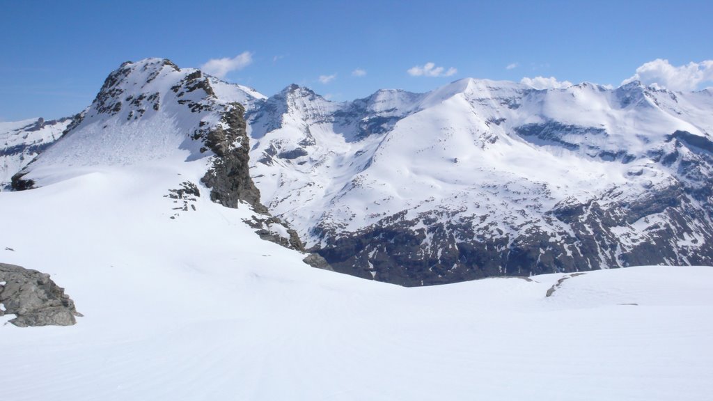 Sur le glacier de roche Michel : Petite remontée tranquille, neige humide comme il faut