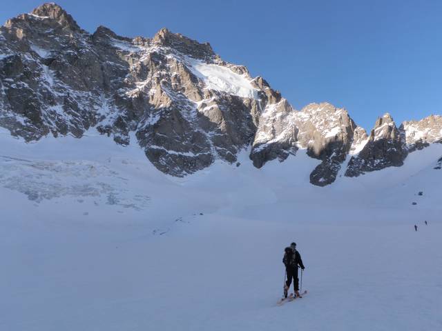 Col de Coste Rouge : le Col et couloir en vue