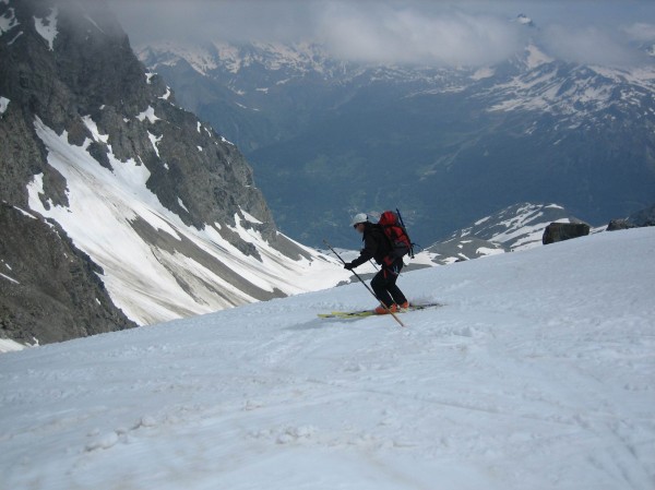 Où sont mes bâtons? : Les bâtons de ski étant restés à Grenoble, on se débrouille avec les moyens du bord...