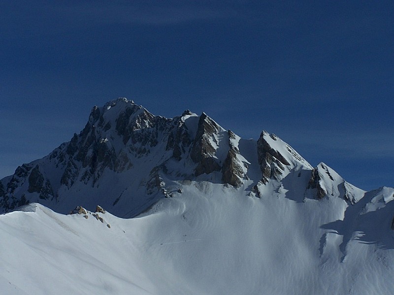 Cime de Lancheton : Pointe du Vallon et les roches rouges vu du sommet.