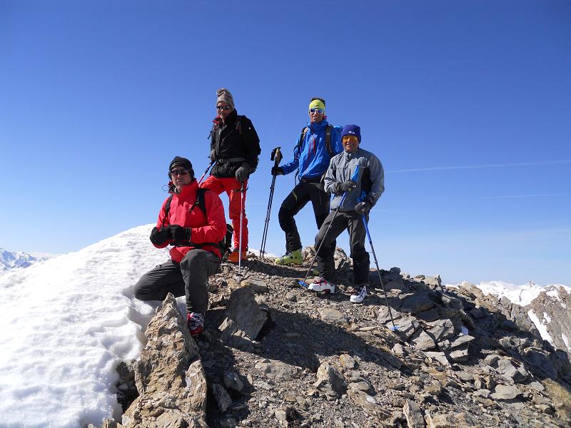 Rencontre au sommet : Groupe de skieur bien sympathiques avec qui on a fait la rando le 16 avril
