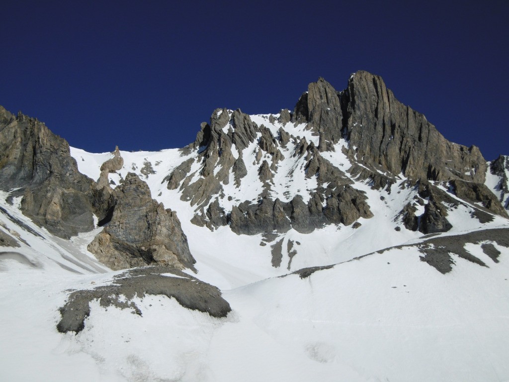 Etat du col de la Parachée, cette année il est skiable.