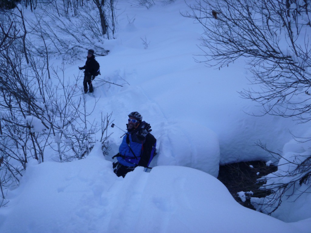 effondrement de pont de neige qui n'a pas résisté au poids des padawans
