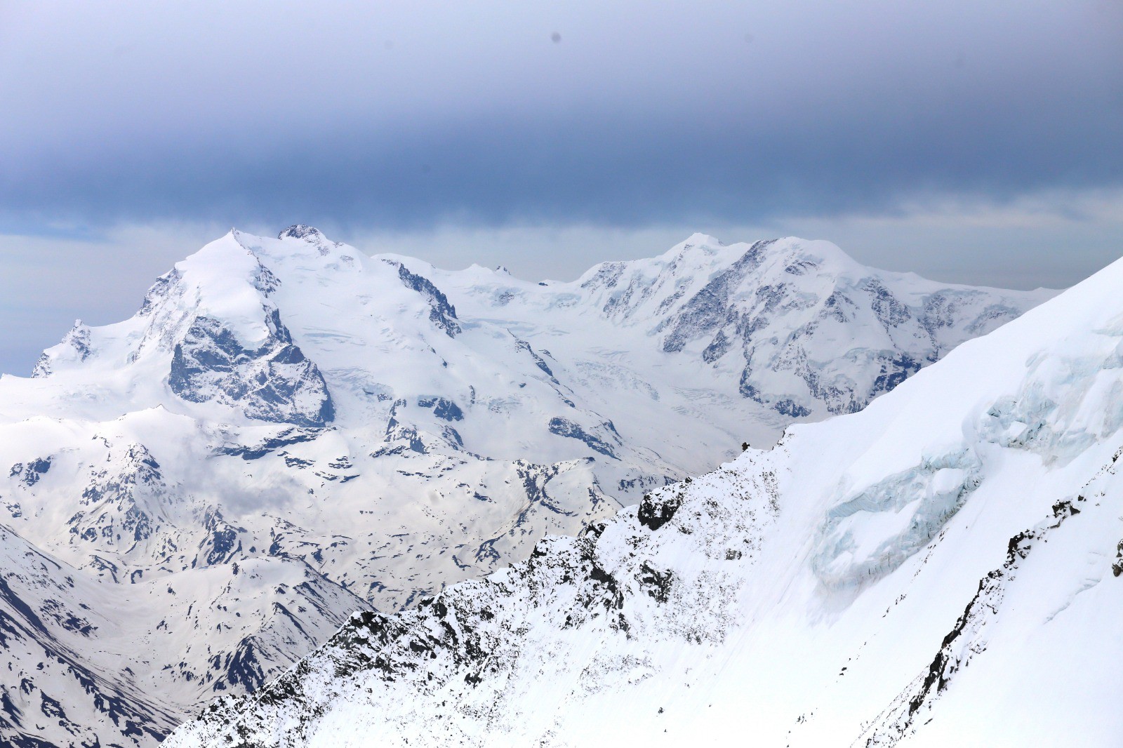 Mont Rose et Lyskamm... les géants des Alpes