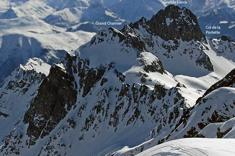 Grand Charnier et Grande Lance d'Allemont, côté envers.