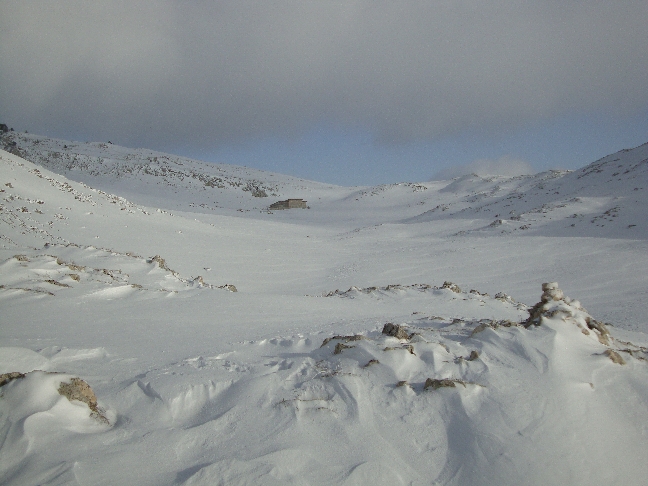 En route vers la bergerie de Chamousset : un paysage typique du Vercors en hiver.