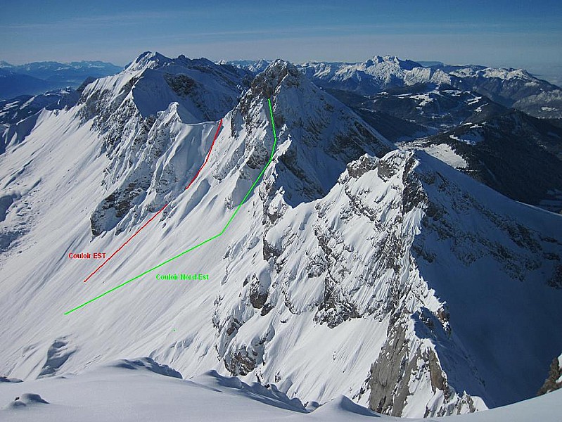 Couloir Est et variante Est/Nord-est depuis le sommet de la pointe des verts.