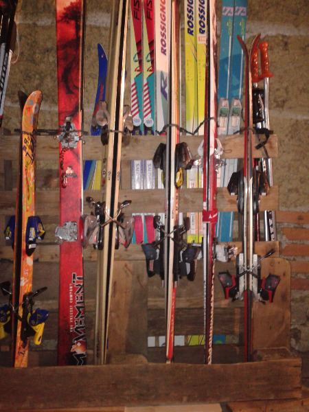 Porte Ski Mural Support Rangement de Ski Mural Fixation pour Skis