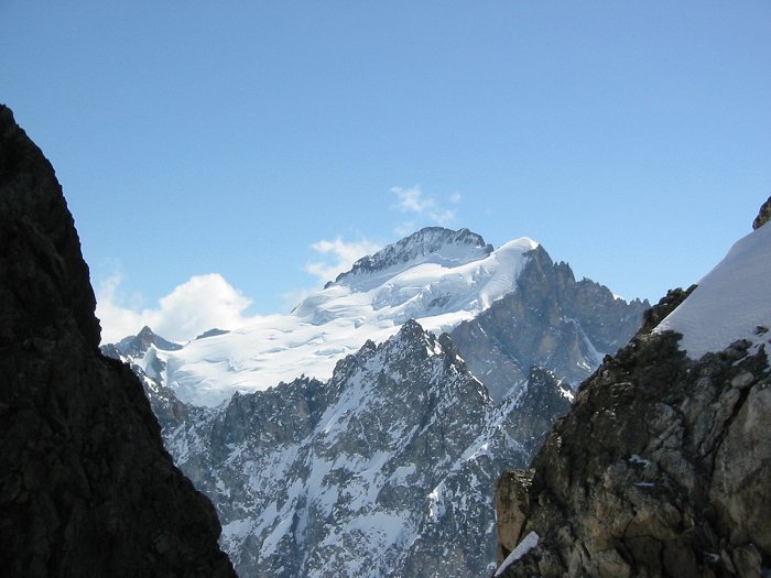 barre des écrins : La haut, vue magnifique sur la barre des écrins !