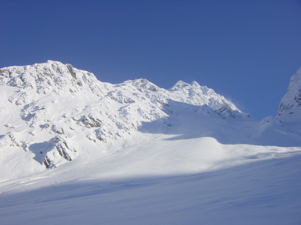 Vers le col de Tepey : ça a déjà coulé pendant la chute, mais bon, il en reste !