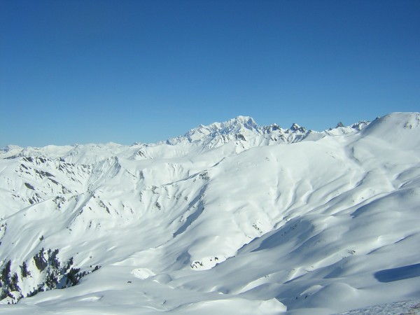 le mont blanc : au sommet vue sur le mont blanc