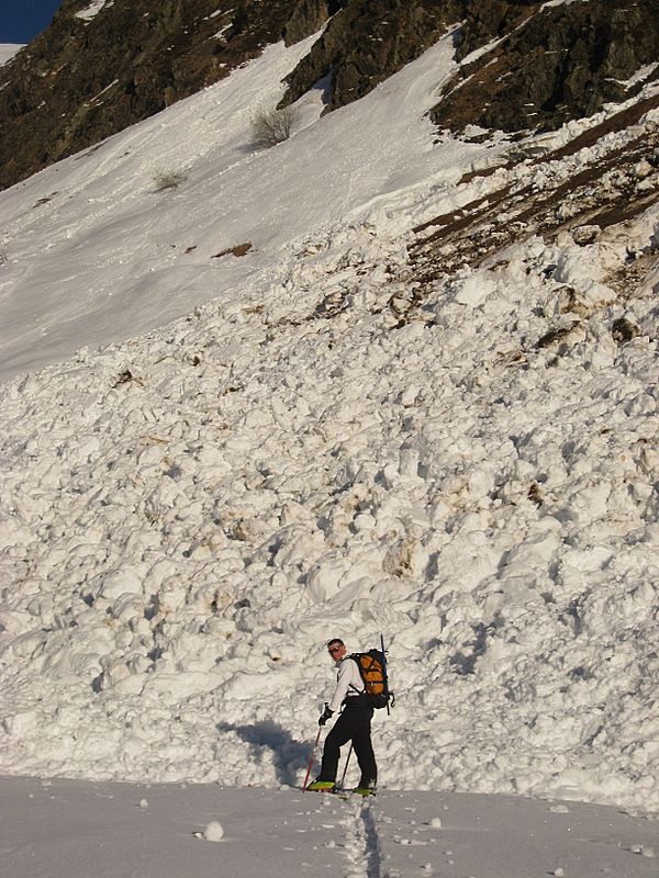 Avalanche : Belle avalanche un peu avant l'Orselle