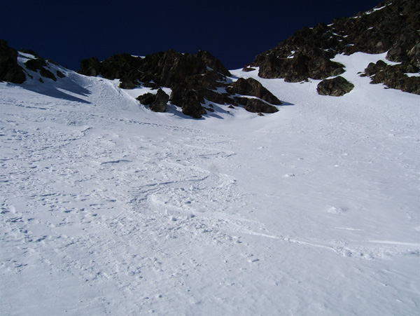 Cime du Diable : Après la pente sommitale en transformée, une petite pente sur le coté en poudre.