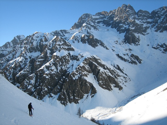 Sirac : Le Sirac, omniprésent dans ce vallon
