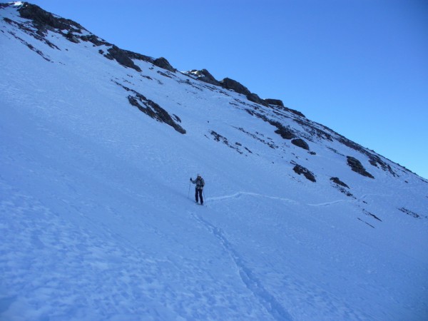 Pour rejoindre le vallon : Sous l'arête de Peyre Niere
