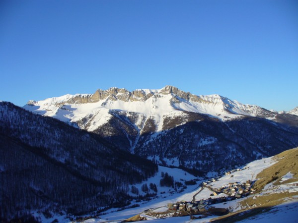 Paysage vu du départ : Avec le village du Coin au premier plan