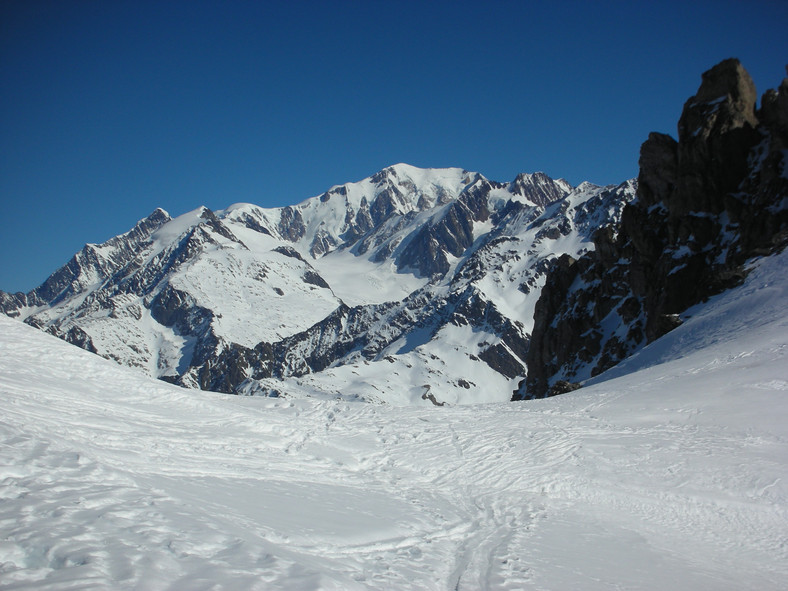 Depuis le col : Belle vue sur le massif du Mont-Blanc.