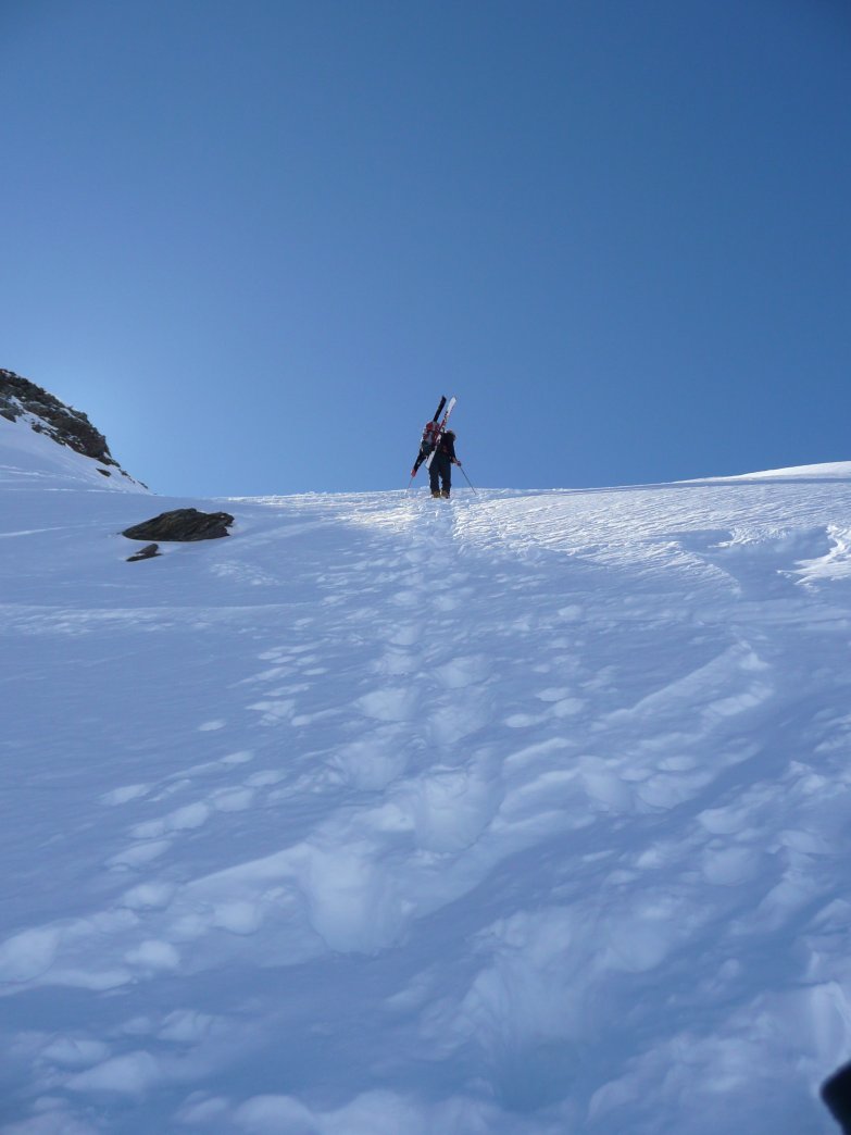 la sortie est proche : vite la sortie, avant que les nuages ne reviennent...