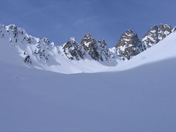 vue de la vallette : virrage à droite pour monter au col, ça appelle non??