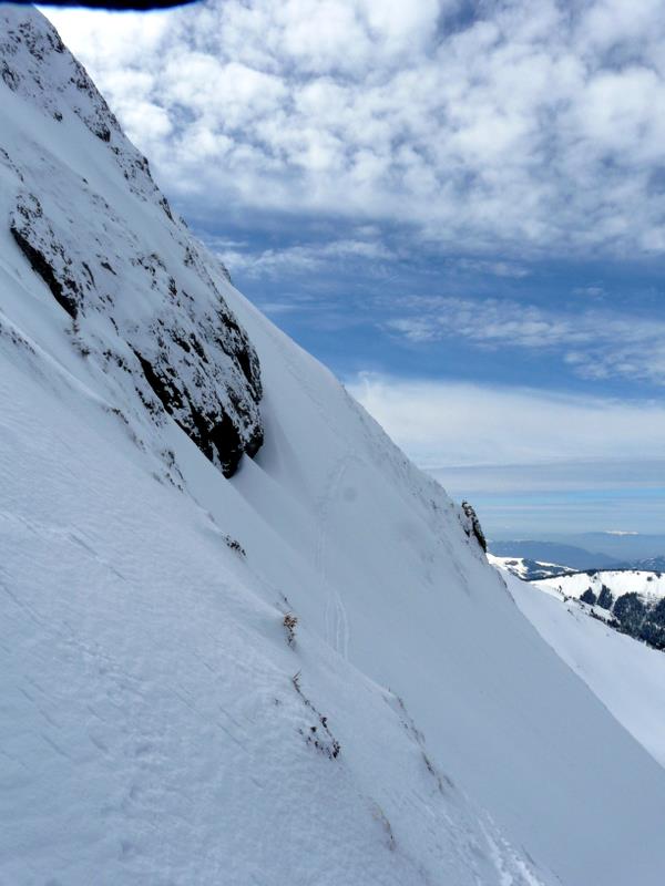 Pte de Haute Béné : Début de la première traversée et nos trace de descente de la directe