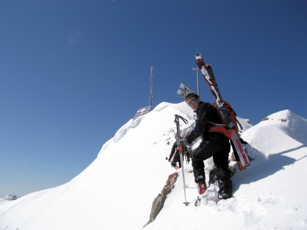 Mont de Grange : Valentin sur l'arête juste sous le sommet.