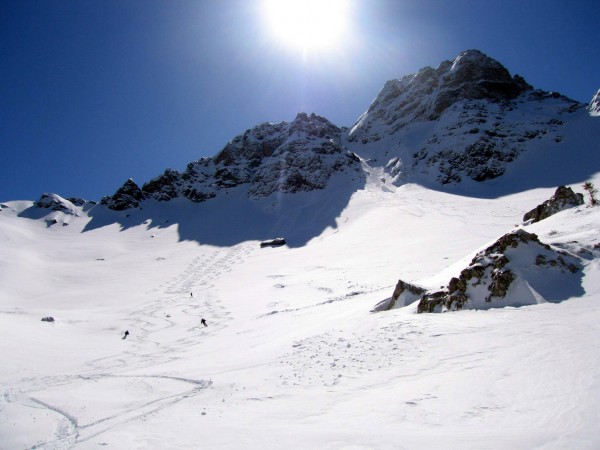 Mont de Grange : Le couloir de Chemine et la face Nord du Mont de Grange après notre descente.