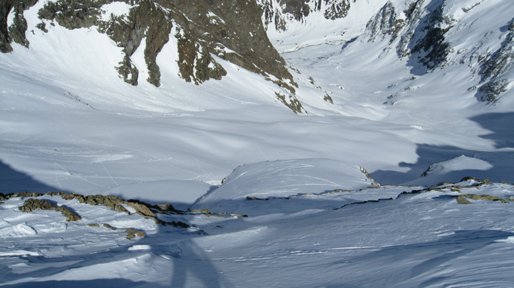 ça va être sympa ! : L'itinéraire de descente vu du col