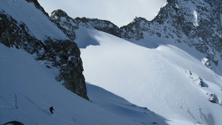 Vers le col de la Muande : Poudre tassée sur le haut