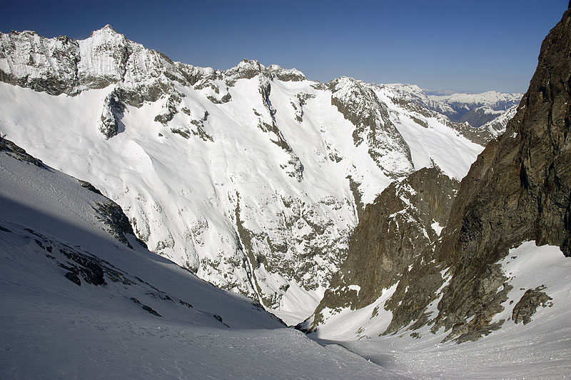 Retour vers le verrou : à gauche des bosses de glace