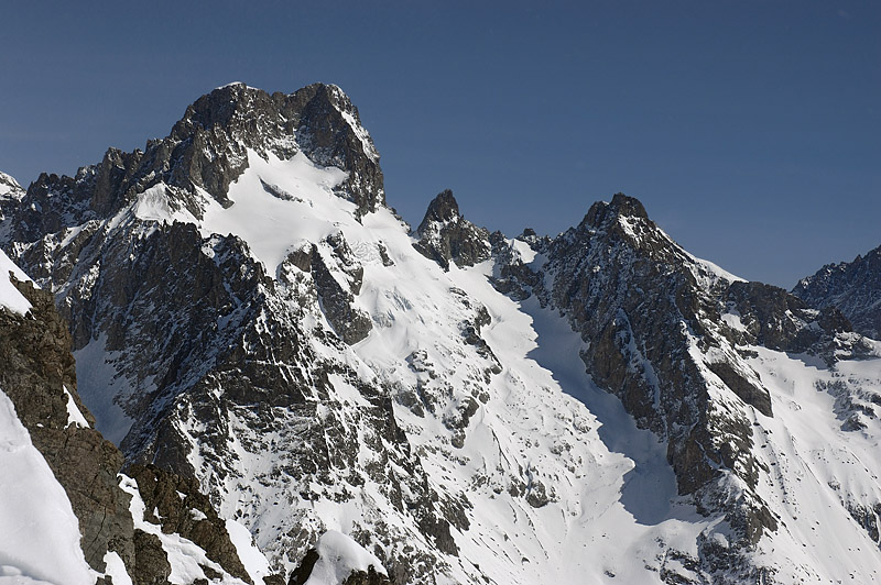Face sud des Ecrins : Une belle pente. Pour une prochaine !