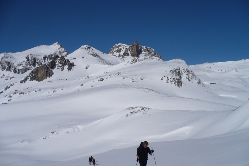 Vue sur le Mont Thabor : Vue sur le Mont Thabor, le Cheval Blanc et le refuge du Thabor.