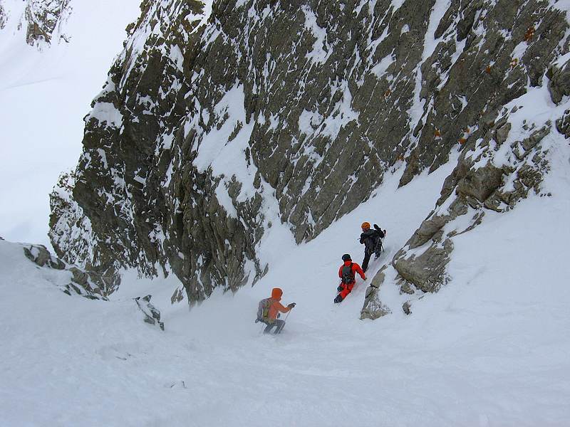 Flambeau des Ecrins : protections contre les purges des skieurs suivants