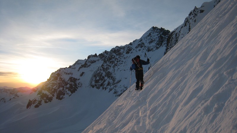 Breche Cordier : attaque du cone aux premieres lueurs