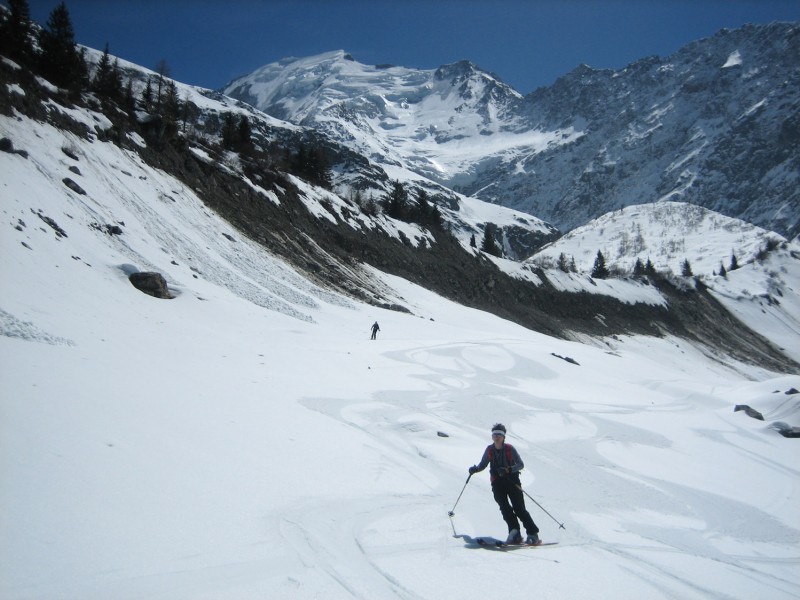 #9 Tête Rousse : Encore de la bonne dans le bas du glacier avec toujours la face Nord de Bionnassay en fond. Tête Rousse : Encore de la bonne dans le bas du glacier avec toujours la face Nord de Bionnassay en fond.