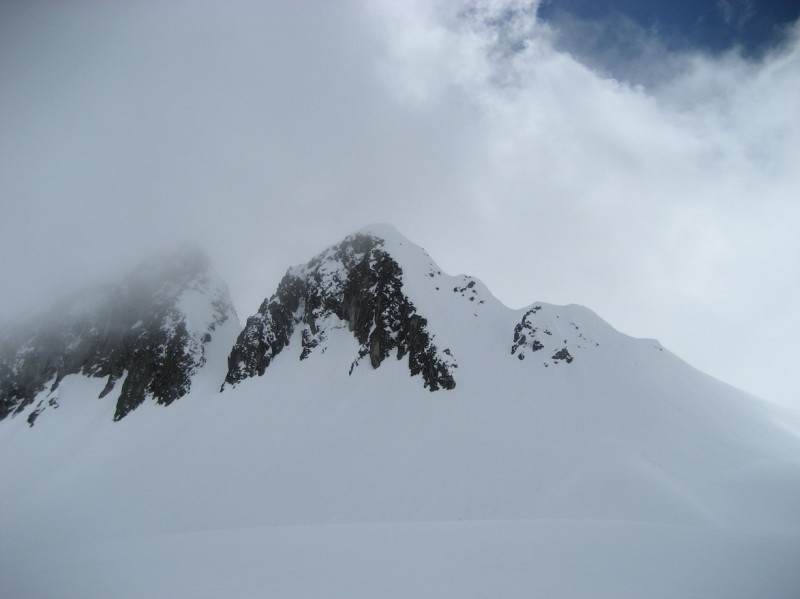Petit Château : L'antécime et la rampe N, le couloir à gauche