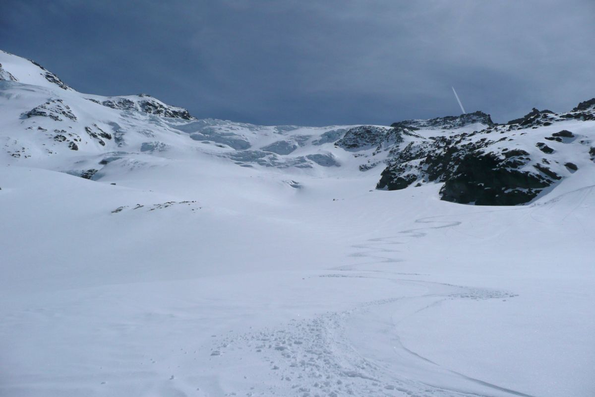 Moquette : Le reste de la descente s'effectue sur une excellente neige