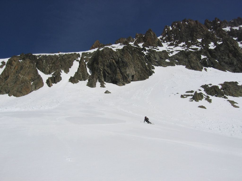 Roche d'Alvau : Ski grand large sous le couloir