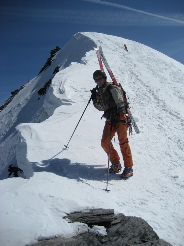 Grands Couloirs Grande Casse : Courage, Chech malade depuis deux jours arrive au sommet avec les sourire !!!