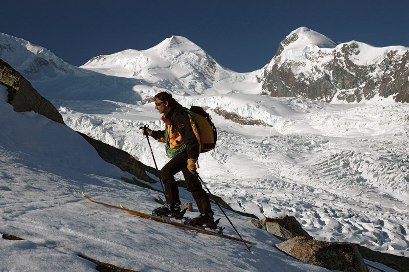 Le lendemain : Remontée de la moraine pour rejoindre le Gornergletscher