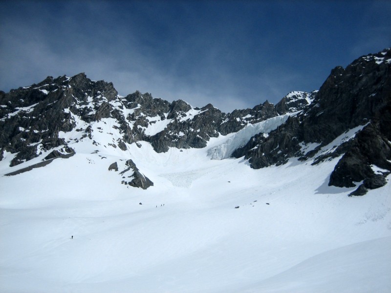 Dent Sud de Bertol : Les vallons en neige excellente sous les séracs